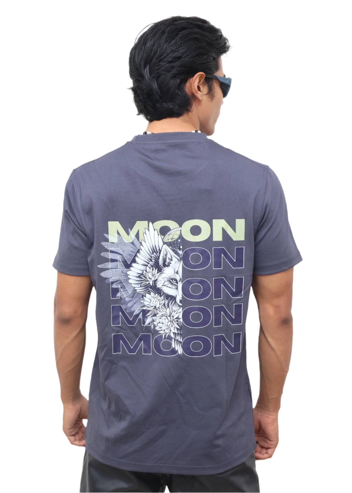 GREY T-SHIRT : The Moon & a Wolf Print