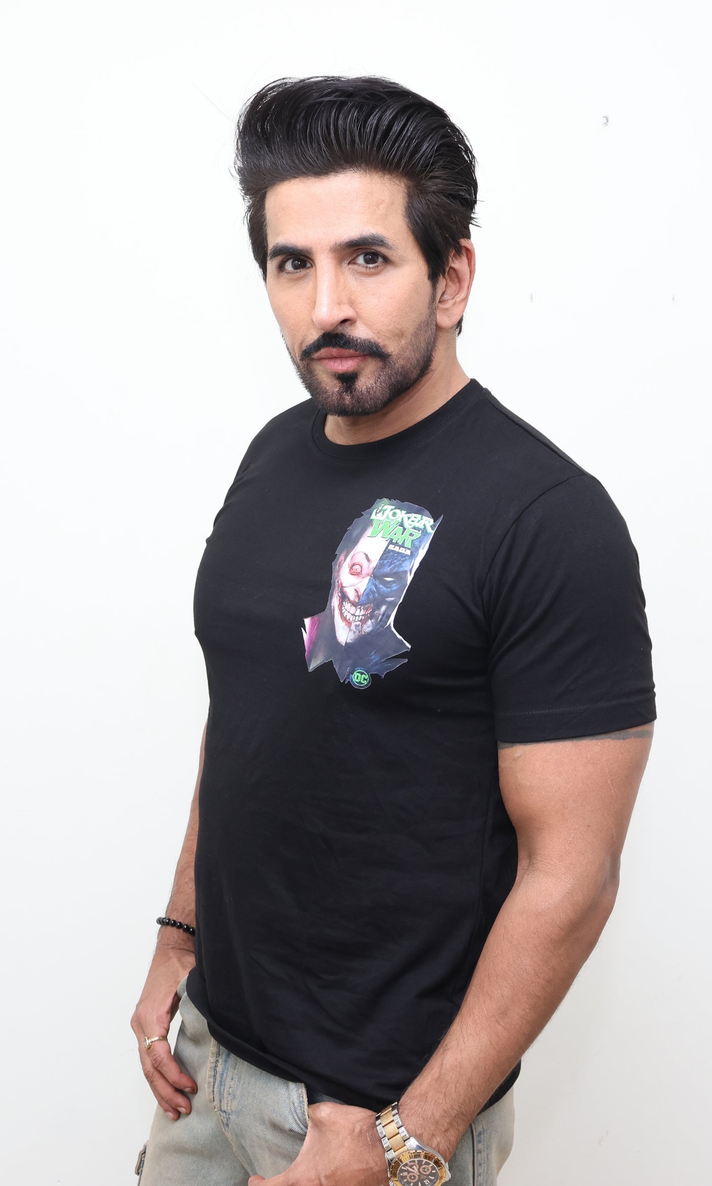 BLACK BASIC T SHIRT : Joker Print